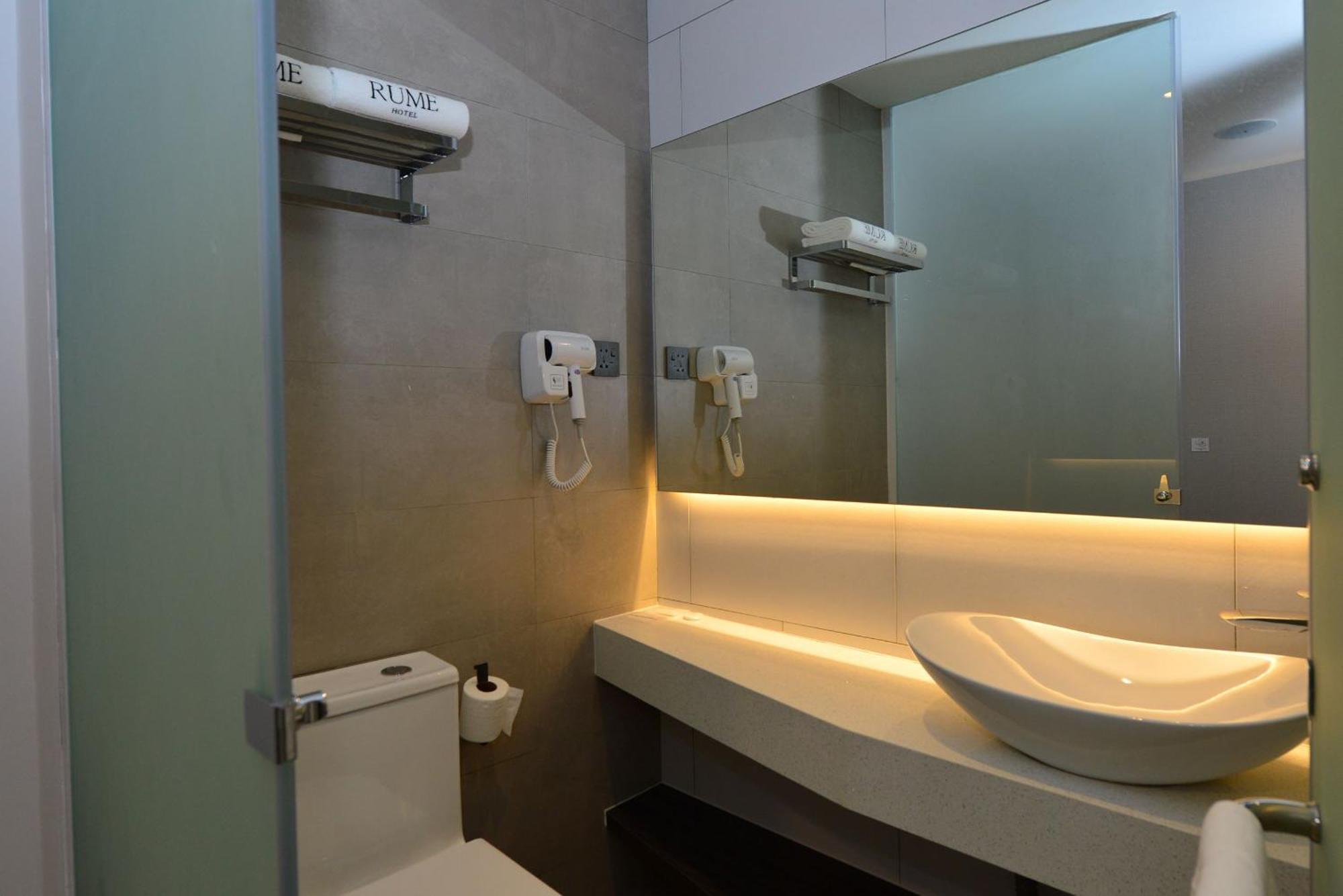 Rume Hotel Kuching Eksteriør billede